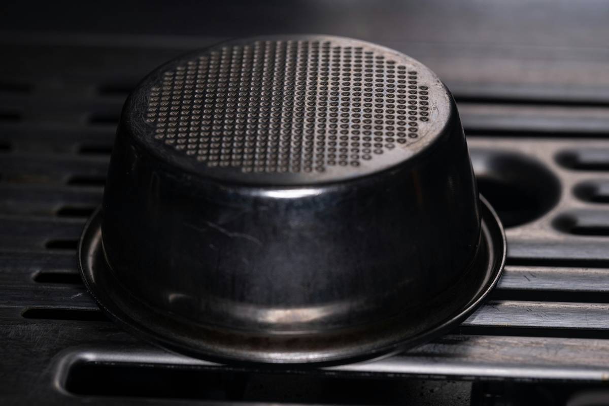 Stainless steel reusable coffee filter for coffee maker in drip machine